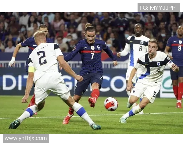 世界杯预选赛法国楚阿梅尼远射破门